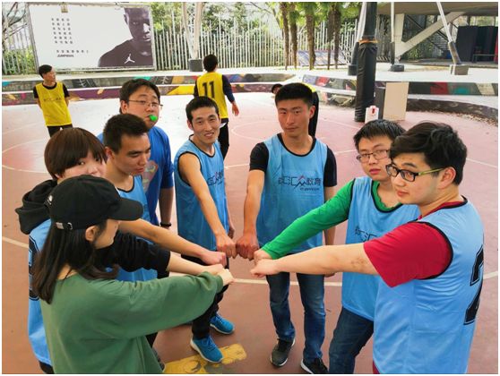 汇众教育上海徐汇游戏校区学员精彩日常之精彩篮球赛2.jpg