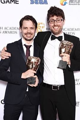 《胡闹厨房》两名创始人获得BAFTA大奖.jpg